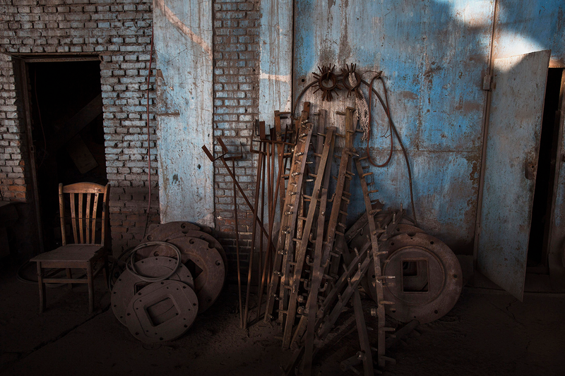 Illustration for article titled Haunting Photos From an Abandoned Steel Mill in China